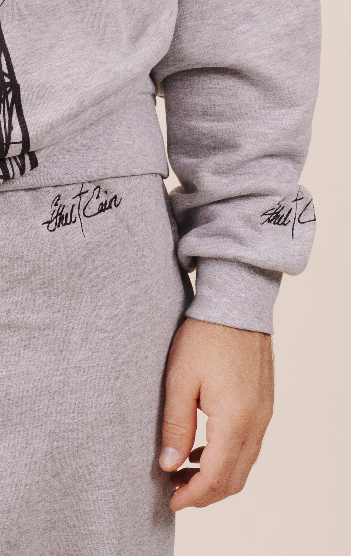 Pylon Crewneck